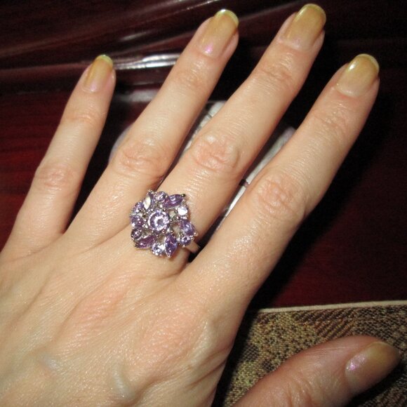 Lavender Flower Cubic Zirconia Cocktail ring - Picture 7 of 7